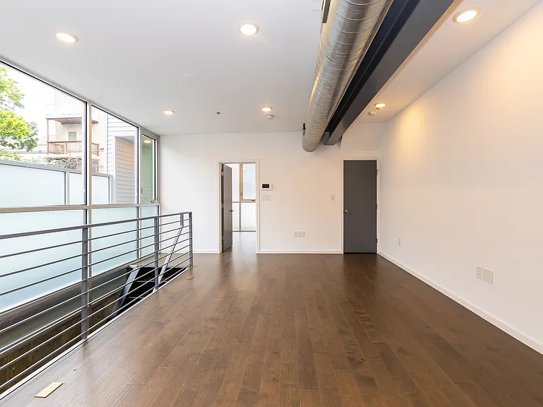 1520 N Marshall St #1 — Photo 5