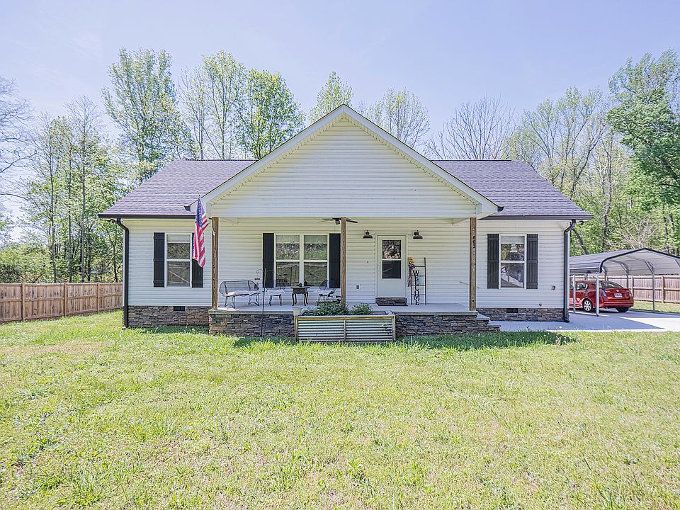 1st image of 662 Ketner Mill Rd