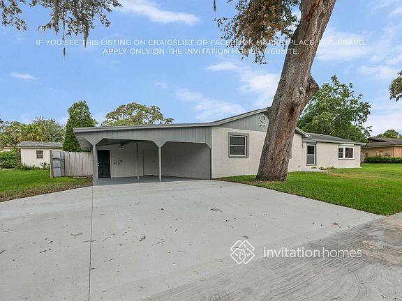 3rd image of 810 Bishop Pl