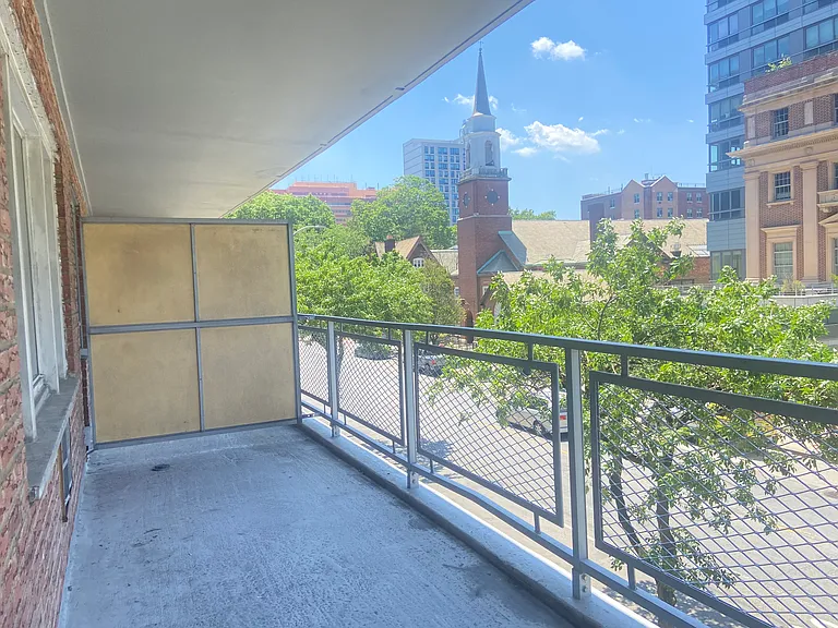 8915 Parsons Blvd #3J — Photo 9