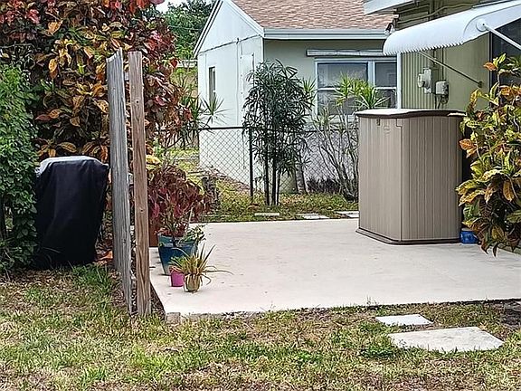 2nd image of 5308 Marcia Pl