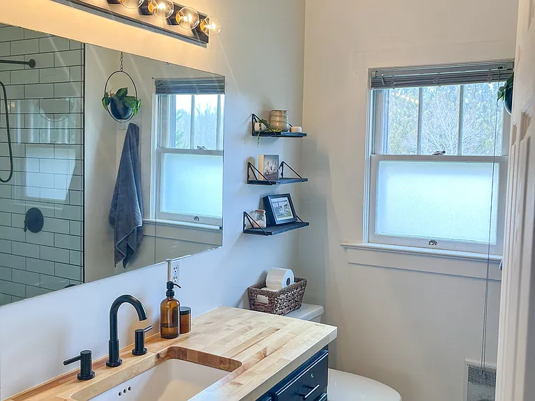 1320 Memorial Drive Ext — Photo 11