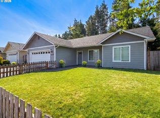 2200 52nd St, Florence, OR 97439