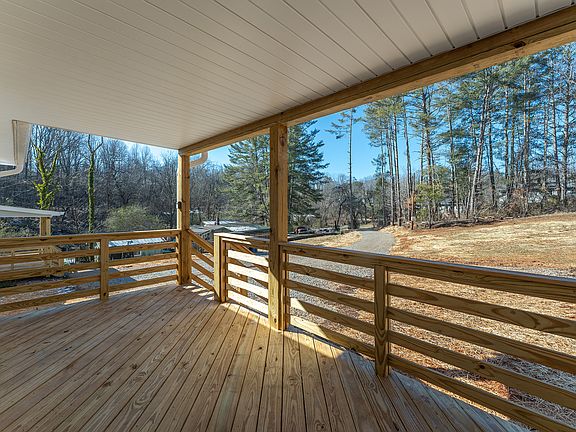 3rd image of 20 Woolly Bear Way