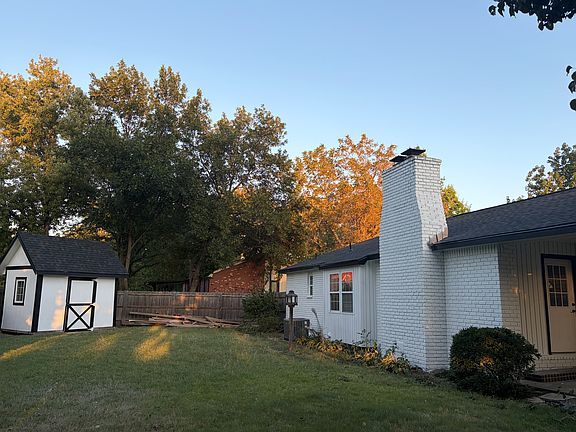 5th image of 6828 E Bainbridge Rd