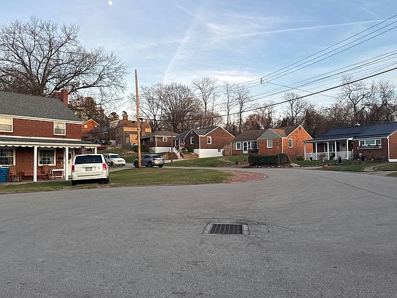 5th image of 152 Betty Jane Ct