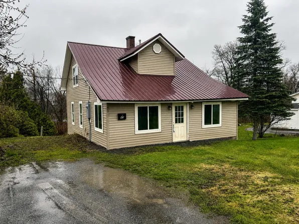43 Spring Street, Caribou, ME 04736