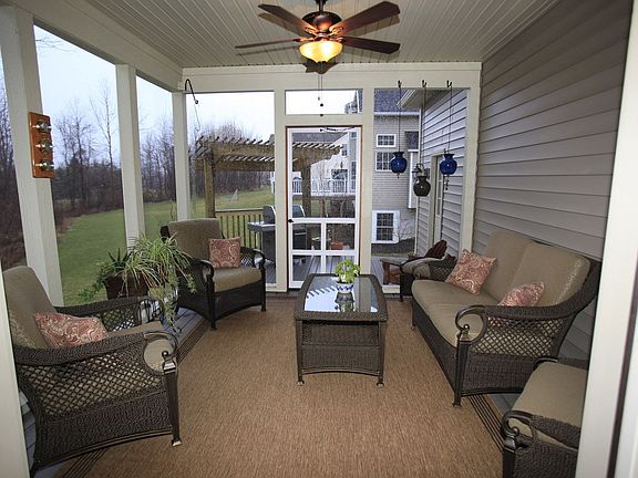 3rd image of 45 Hyacinth Ln