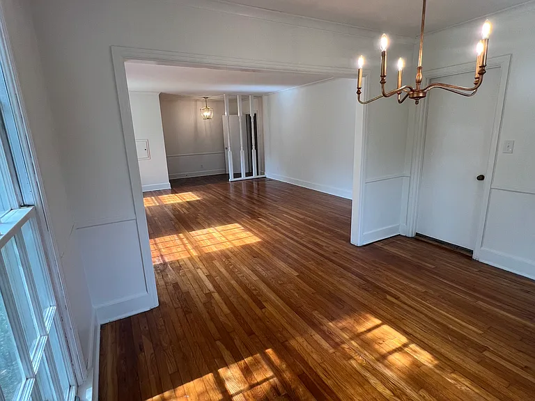 516 N Park St — Photo 4