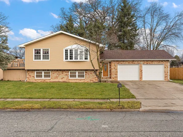 3108 Woodbine St, Portage, IN 46368