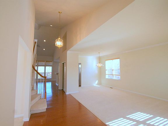 5th image of 1523 Woodcreek Blvd