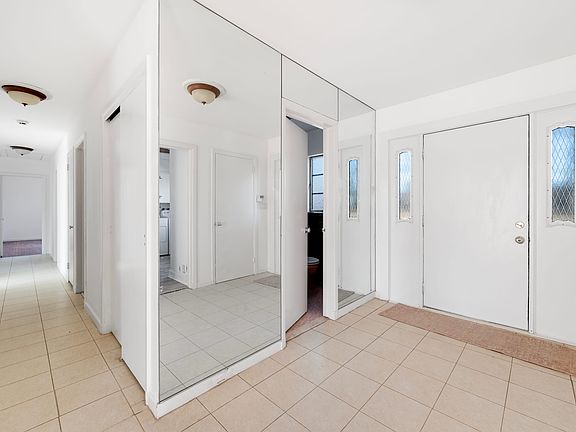 3rd image of 530 West St