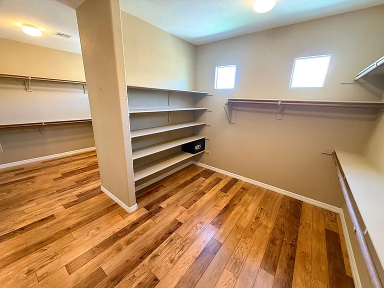 7743 Villa De La Paz Ave — Photo 41