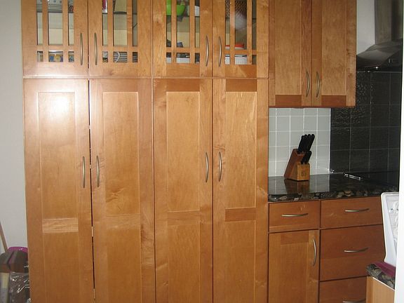 Kitchen - pull out pantry