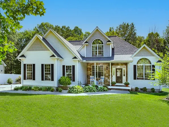 133 Cardinal Way, Northampton, MA 01062