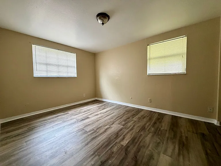 1809 Richter Ln — Photo 18