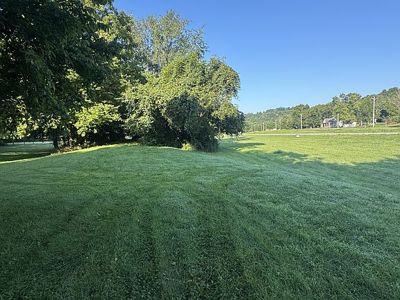 2nd image of 3992 Highway 31e Ln Lot 2B