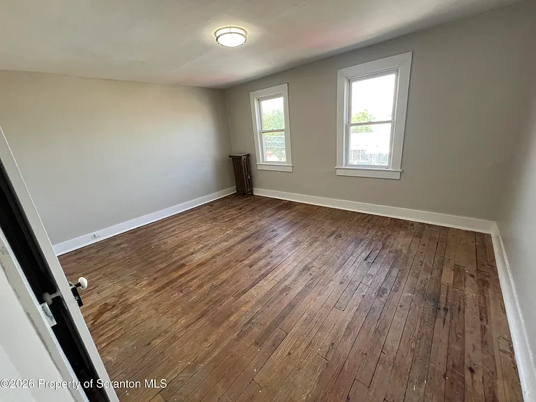 1131 W Locust St #2 — Photo 5