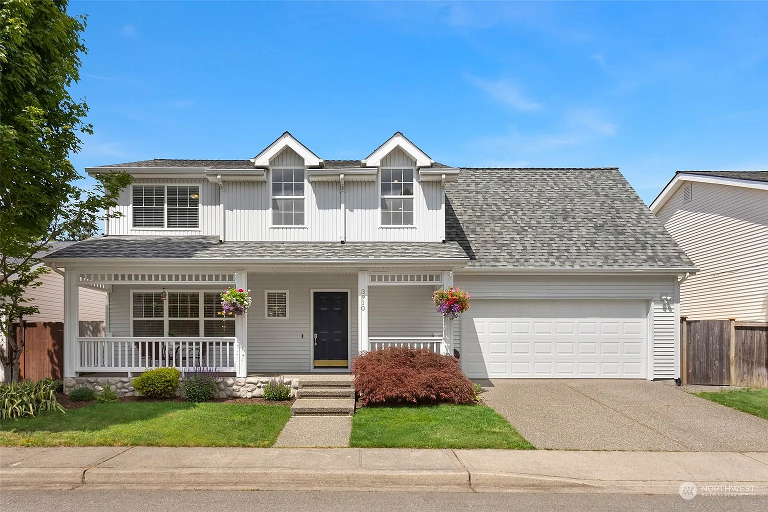 3910 NE 5th Place photo 1