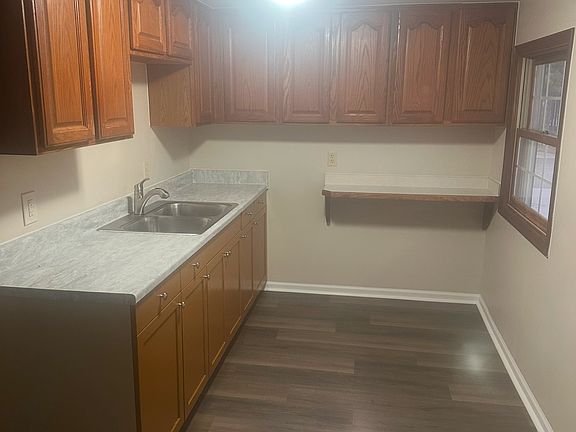 4th image of 1174 Mount Pleasant St NW