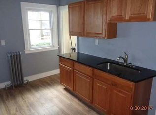 33-35 Adams St, Hartford, CT 06112