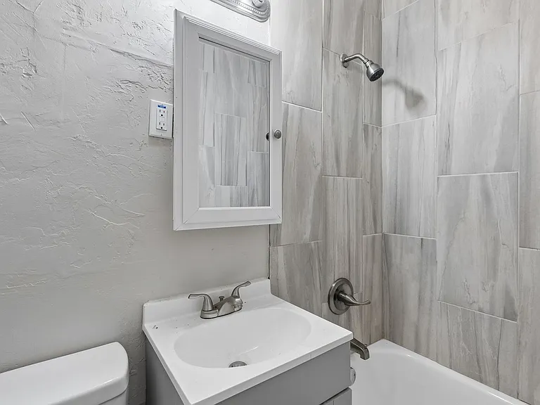 510 N Marshall Dr — Photo 23