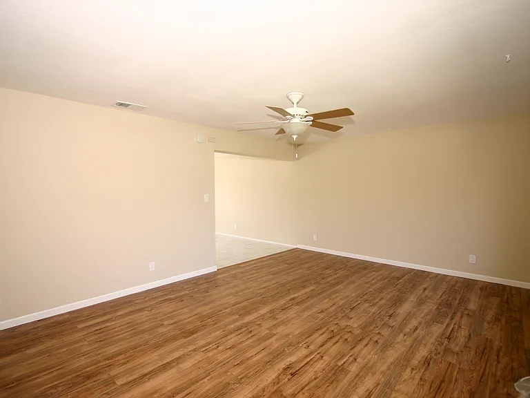 5470 Don Diablo Ct — Photo 23