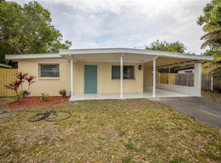 9471 Park Lake Dr N, Pinellas Park, FL 33782