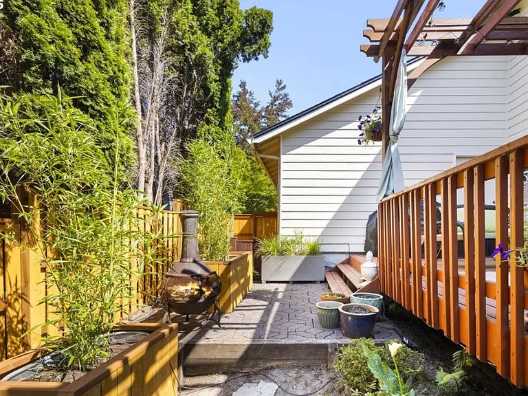 5392 SE 13th Ct — Photo 33
