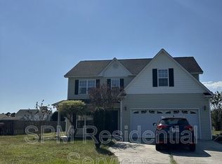 262 Lewis Rd, Hampstead, NC 28443
