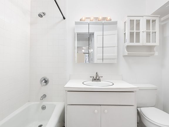 4th image of 32 Remsen St #1F