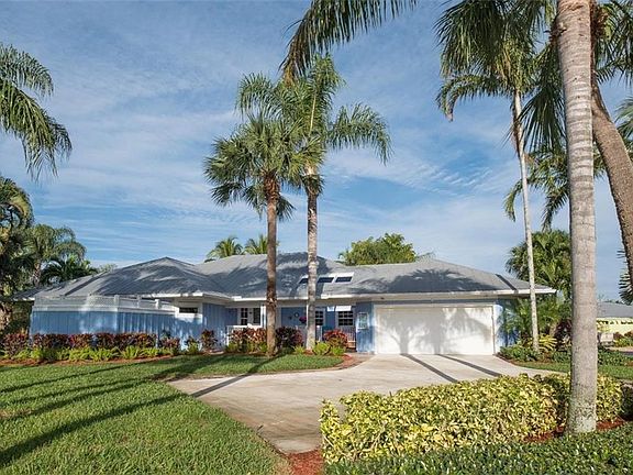 3rd image of 3942 SW Saint Lucie Ln