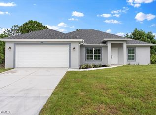2906 30th St SW, Lehigh Acres, FL 33976