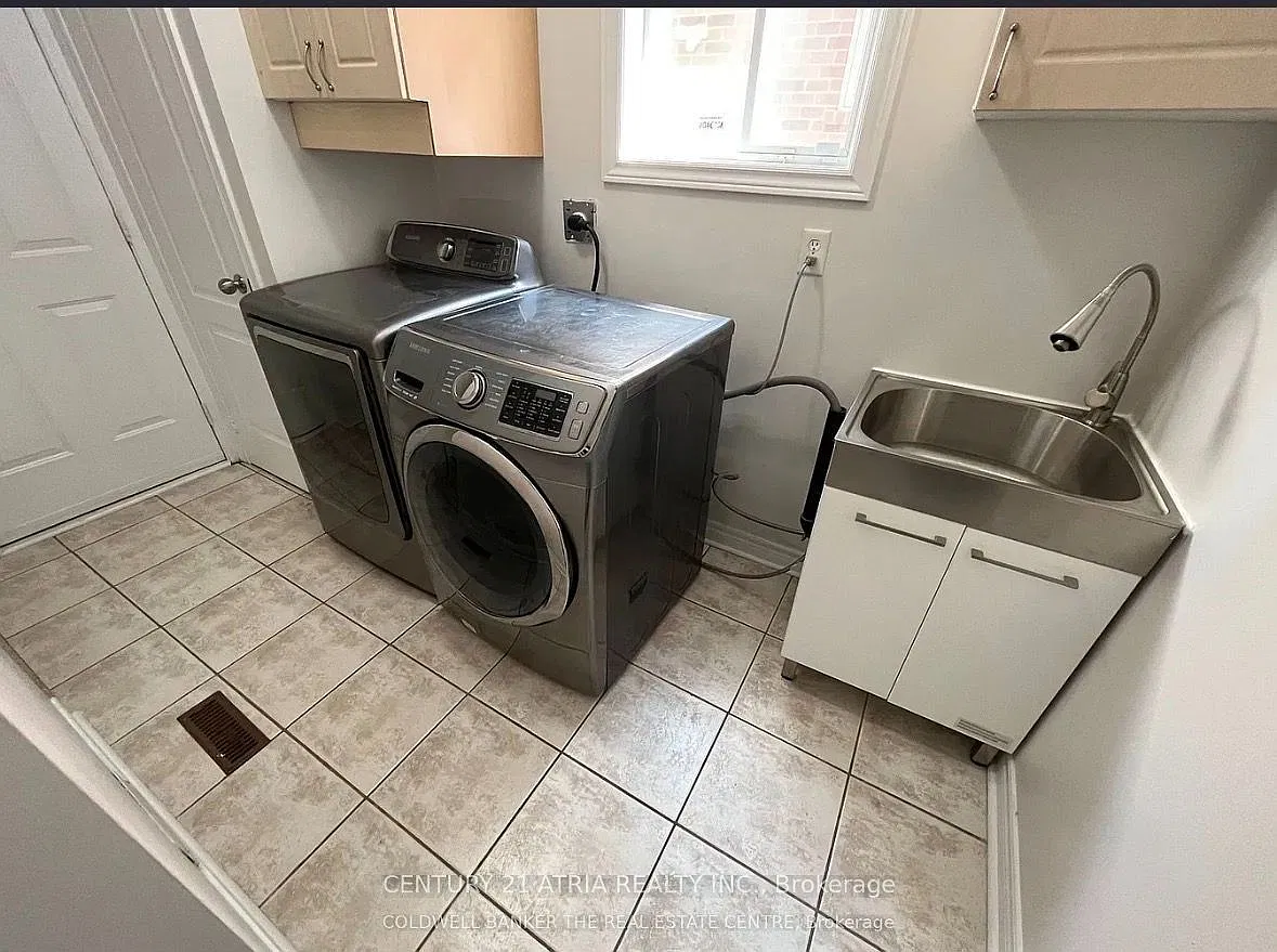 2 bed, $1,975 — Photo 2