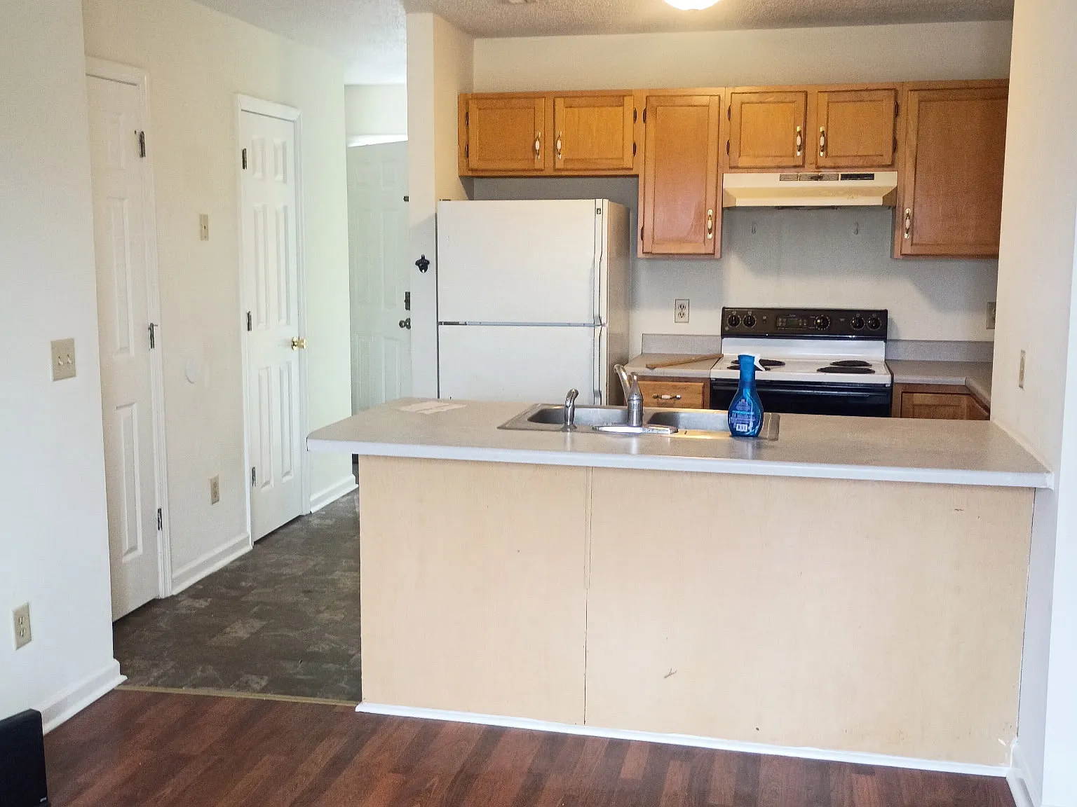 2 bed, 1.5 bath, 1000 sqft, $1,250 — Photo 1