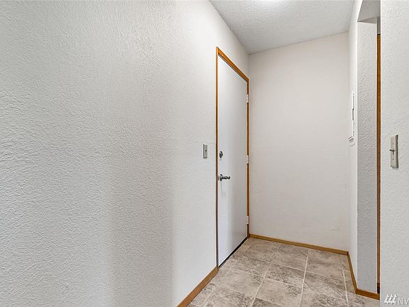 4th image of 615 75th St SE #C-58