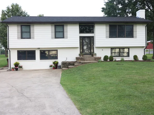 1776 Keene Troy Pike, Versailles, KY 40383