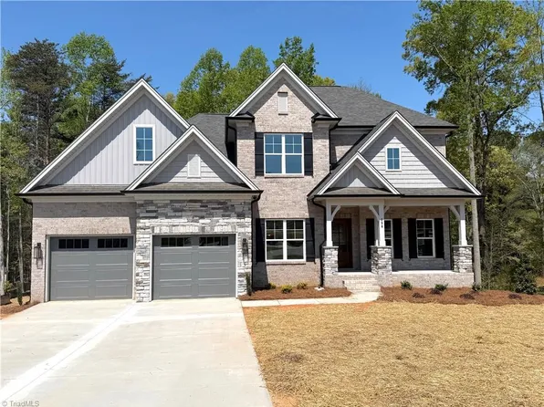 296 Vine Ridge Dr, Winston Salem, NC 27127
