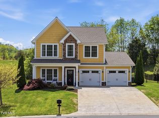 2630 Edinburgh Channel Rd, Kingsport, TN 37664