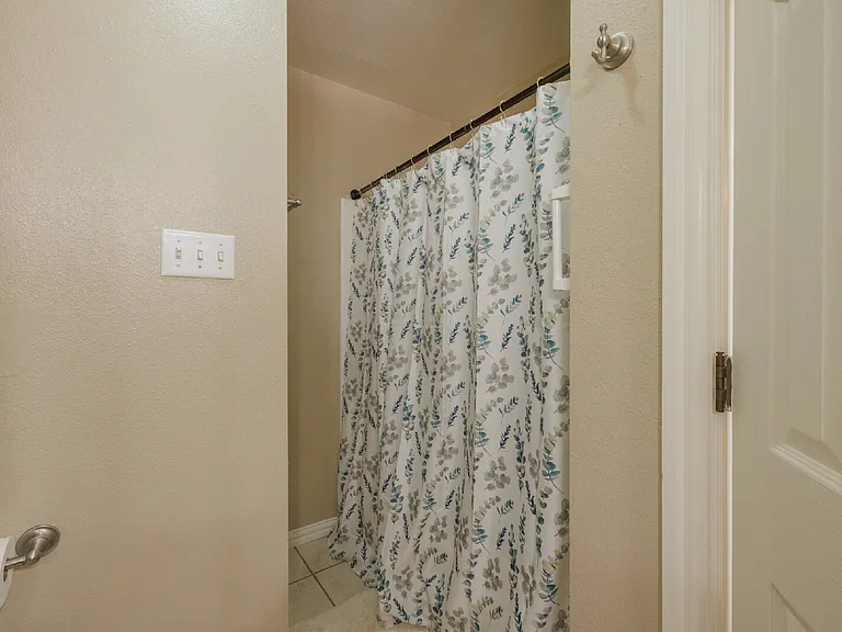 3726 Pensacola Dr — Photo 29