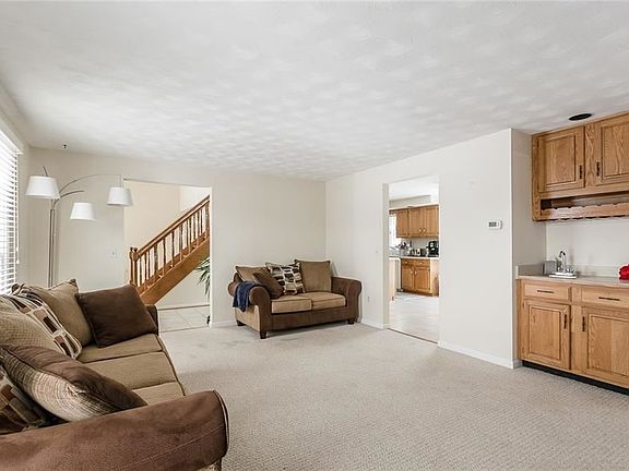 3rd image of 1248 Hardwood Ln
