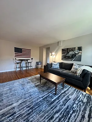 Rented by David Gmuca, LREB | media 24