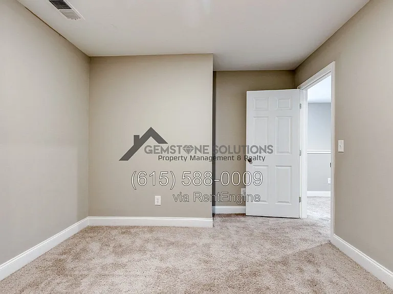 714 Hahn Ct — Photo 32