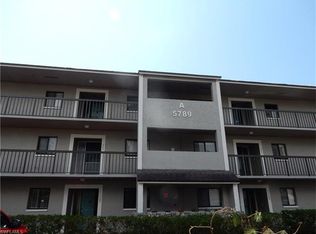5789 Gage Ln APT 103, Naples, FL 34113