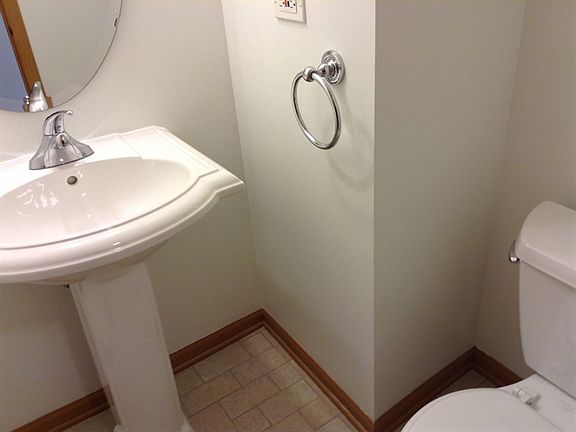 3rd image of 39126 N Aberdeen Ln
