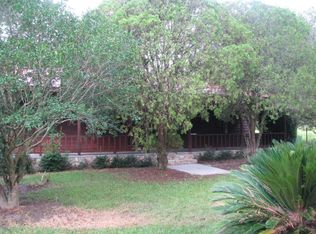 137 Ford Ln, Nicholls, GA 31554