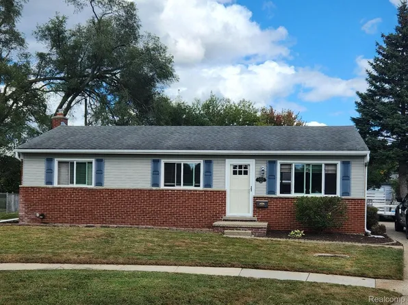 9358 Marie Ct, Livonia, MI 48150