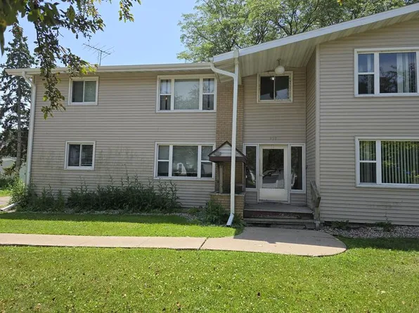 958 Gay Dr APT 3, Neenah, WI 54956