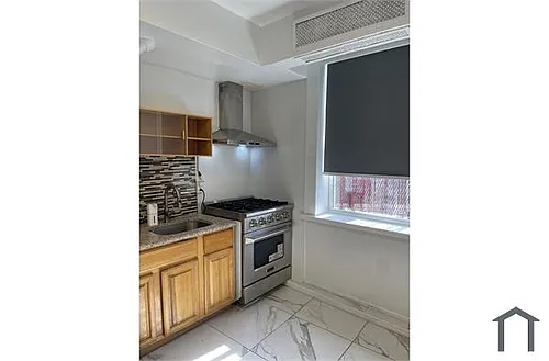 4633 Park Ave #1 Photo 1