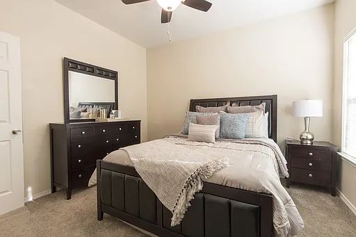 Rio Vista Apartments — Photo 3